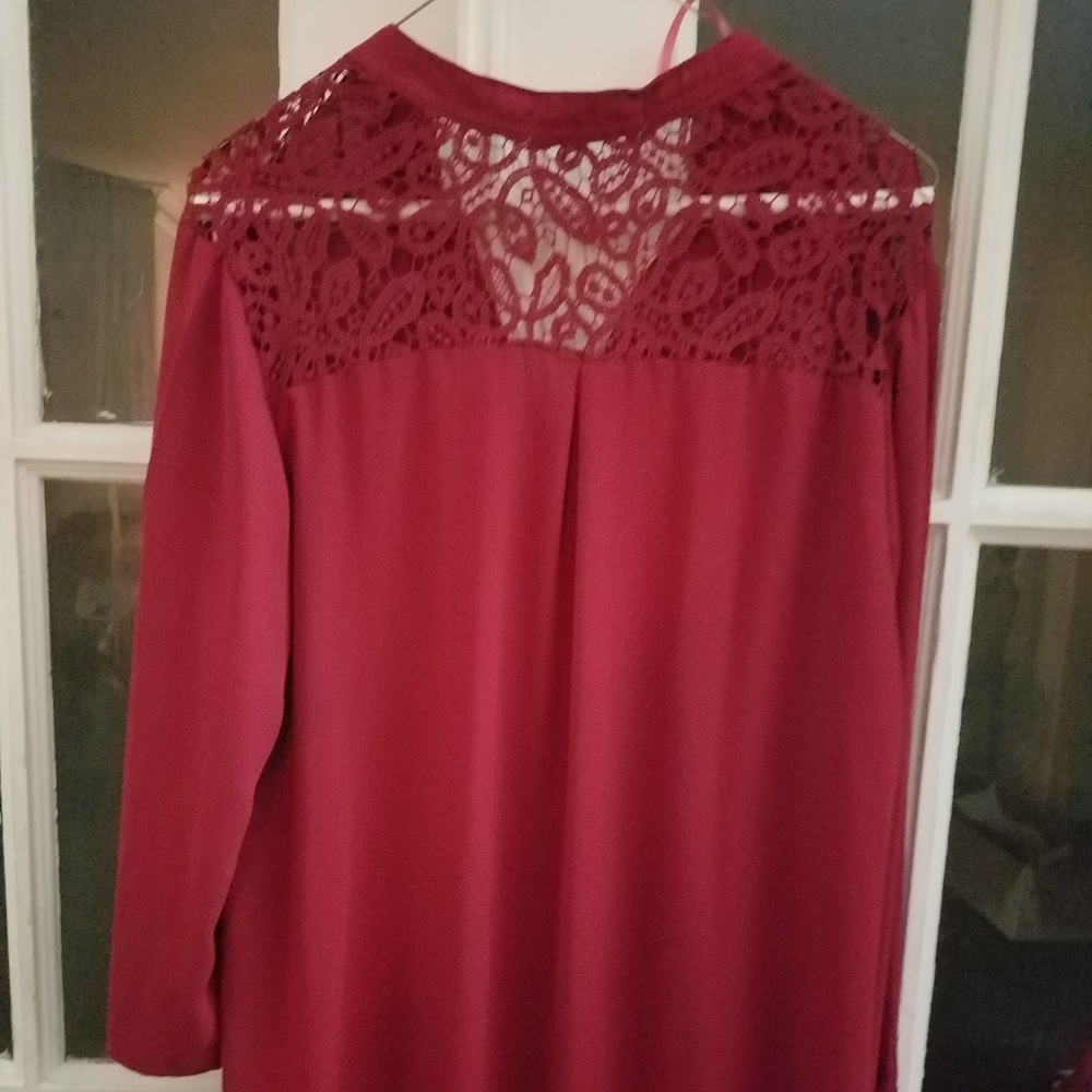 Top - Picture 2 of 2